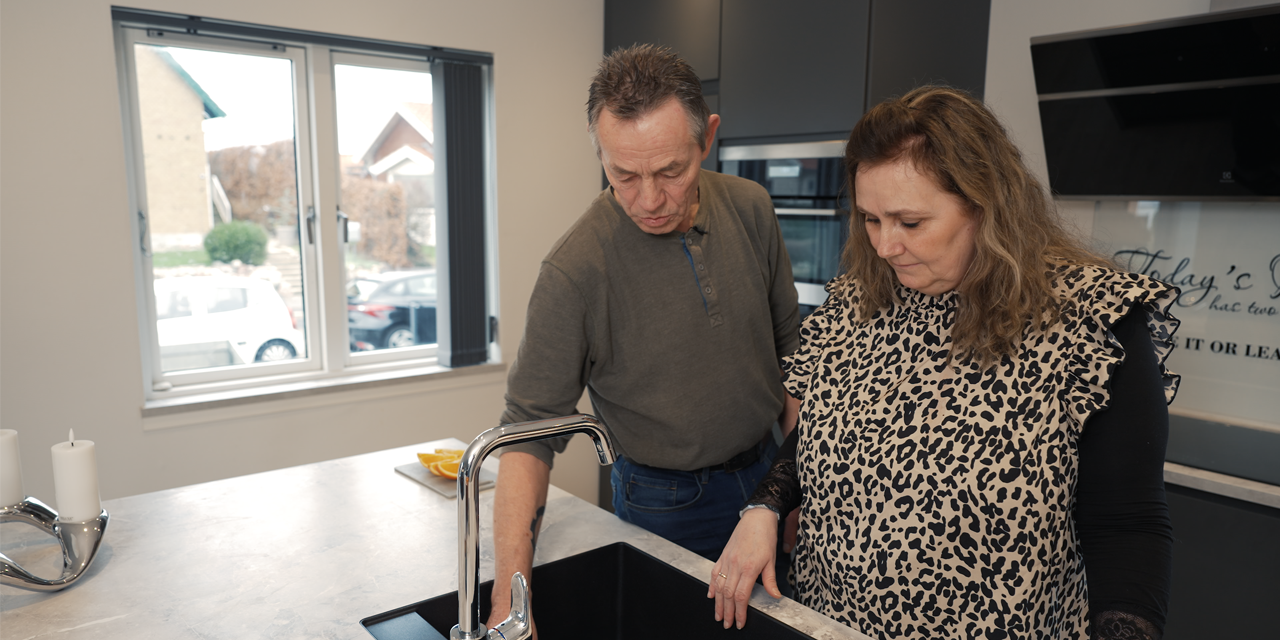 Sådan passer Alex og Dorte på deres nyrenoverede hus med BWT-anlæg