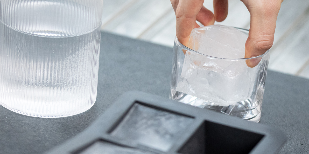 Flotte klare isterninger med omvendt osmose vand