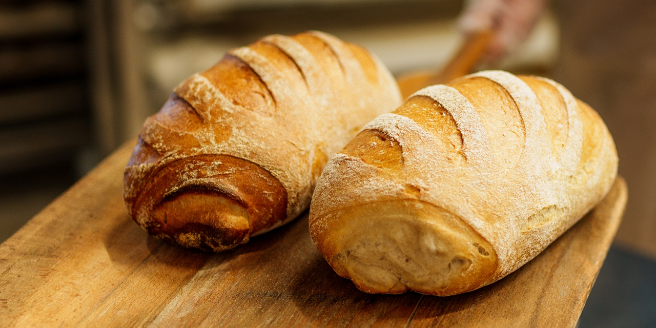 Få sprødt brød med dampovn og det bedste vand