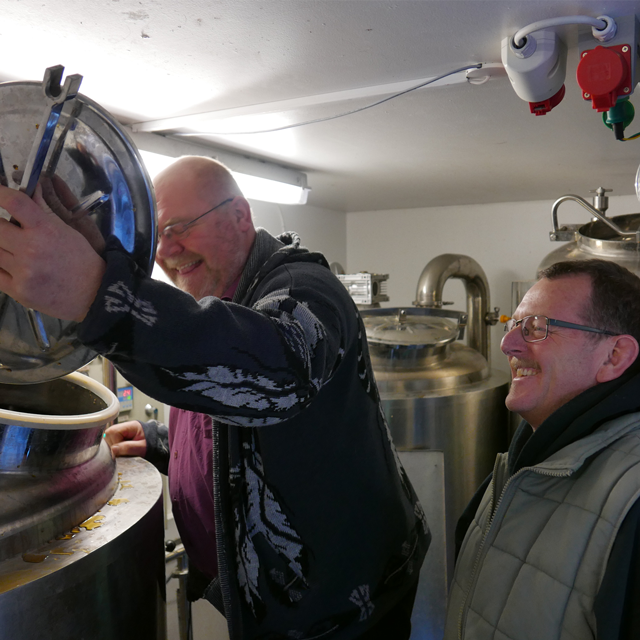 Borren bryghus brygger med BWT bestmax filter Borren-bryghus-brygger-med-bwt-bestmax-filter