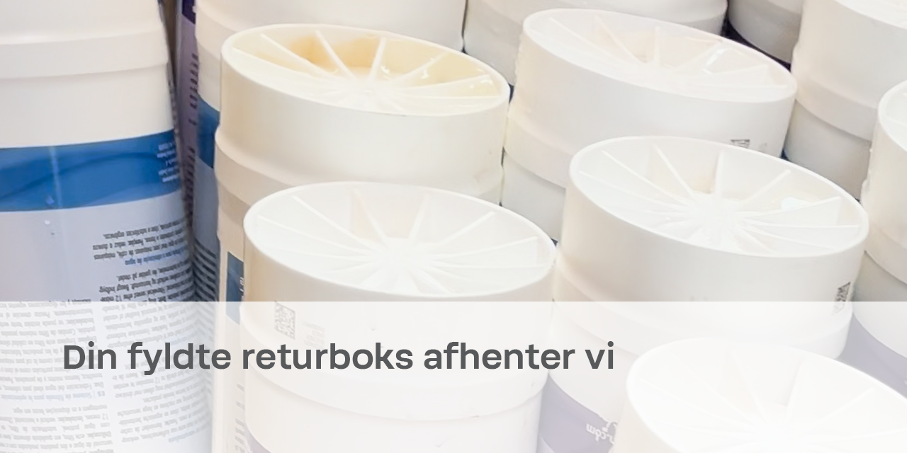 Fyldt BWT returboks med brugte best-filtre fyldt BWT returboks med kunders brugte best-filtre
