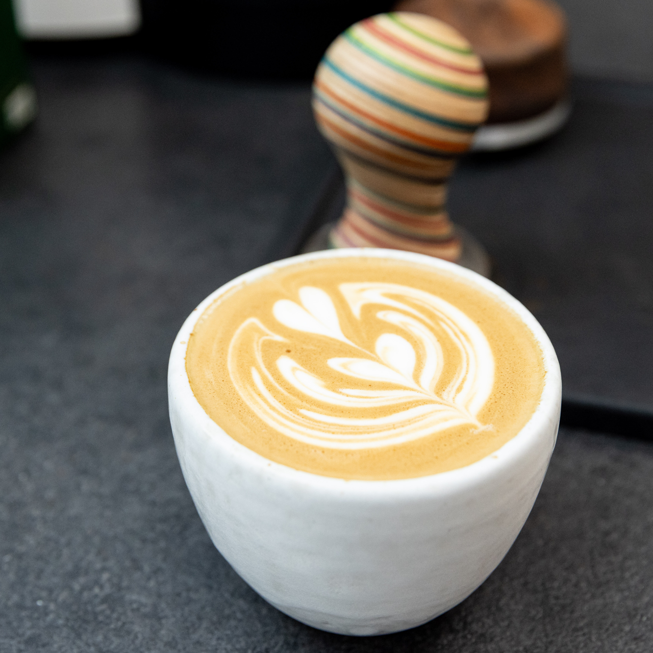 Cremet latteart med omvendt osmose vand