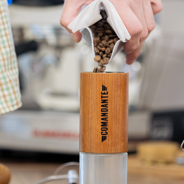 kværn kaffe til espressomaskinen kværn kaffe til espressomaskinen