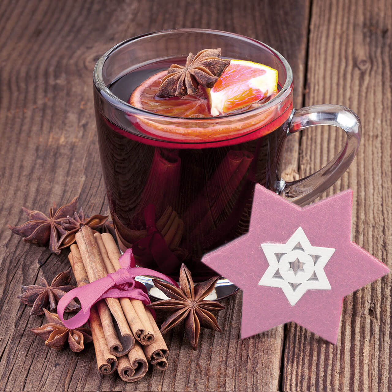 Glühwein in Glastasse