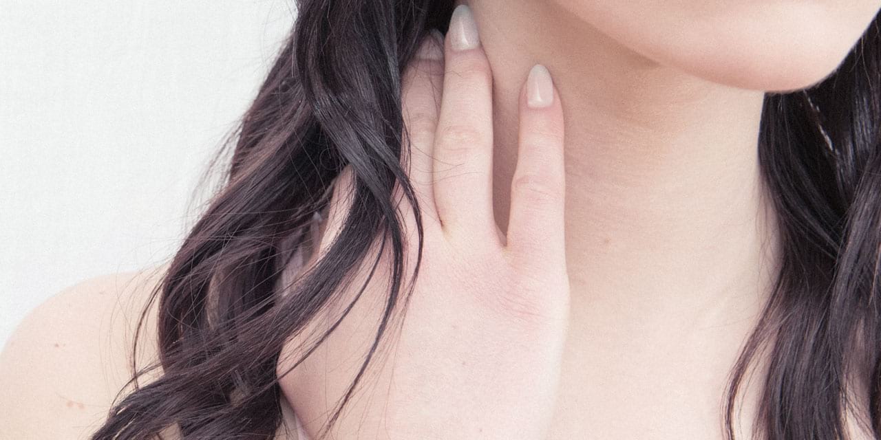 Lockiges Haar mit weichem Wasser