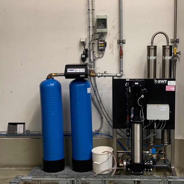 Esti Chem med BWT-anlaeg i produktionen Esti-Chem-bwt-anlaeg_i_brug_1280x1280