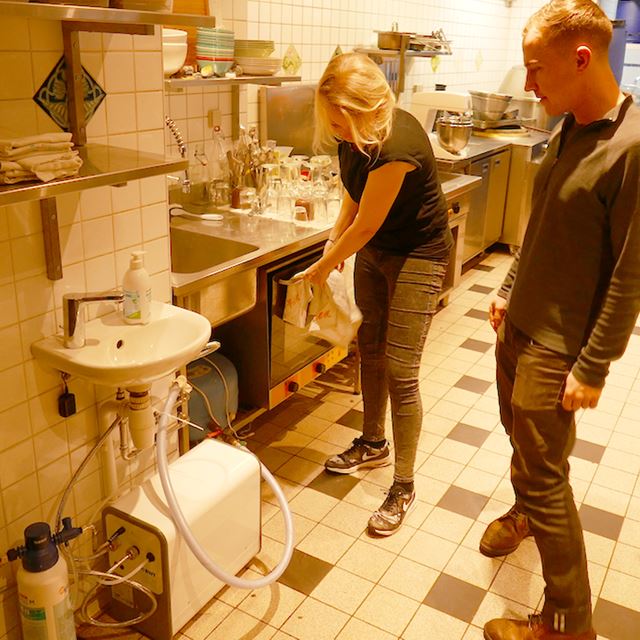 Line og Erik i kokkenet hos laesk laesk_line_og_eric_i_kokkenet_1280x1280