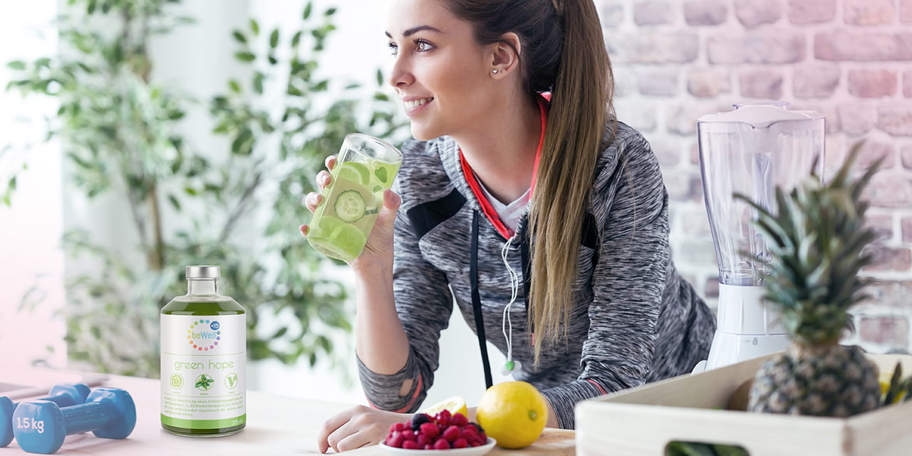 beWell_Woman_drinking