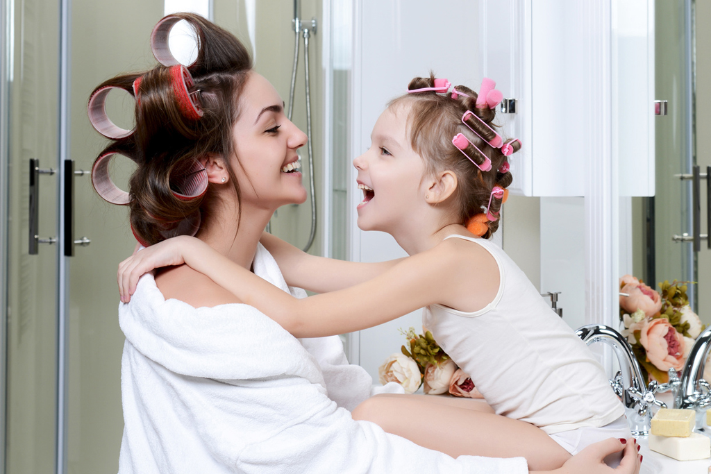 Luxury-water-is-the-perfect-gift-for-mothers-day