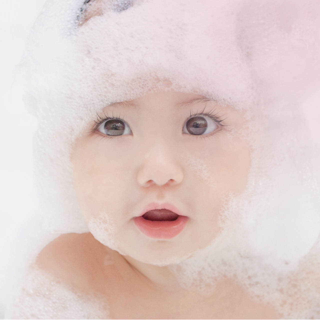 BWT Luxury Water Protecting your baby skin