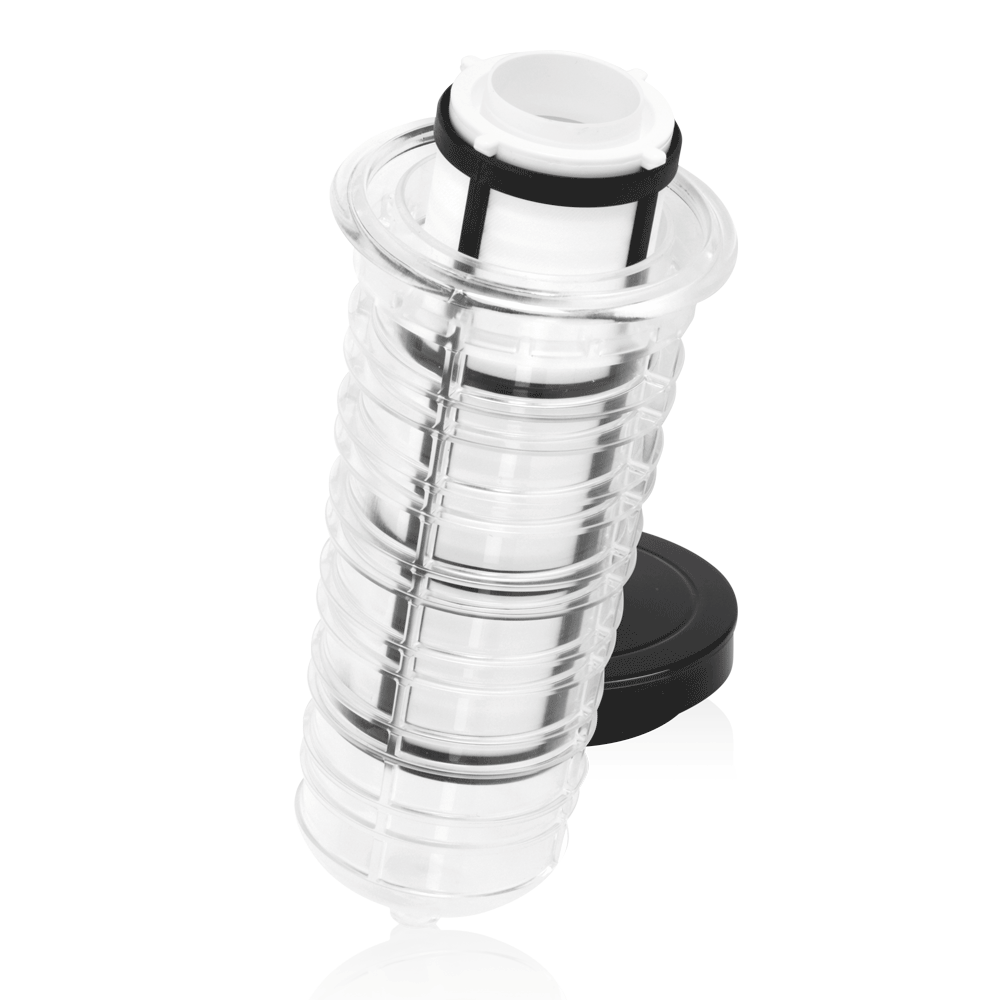 Elément filtrant noir et blanc dans un coffre-fort hygiénique transparent. 