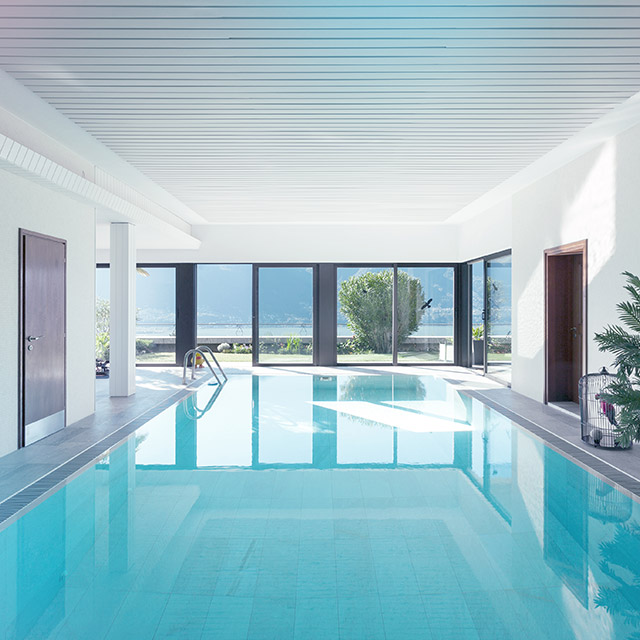 Ambiance piscine d'intérieur