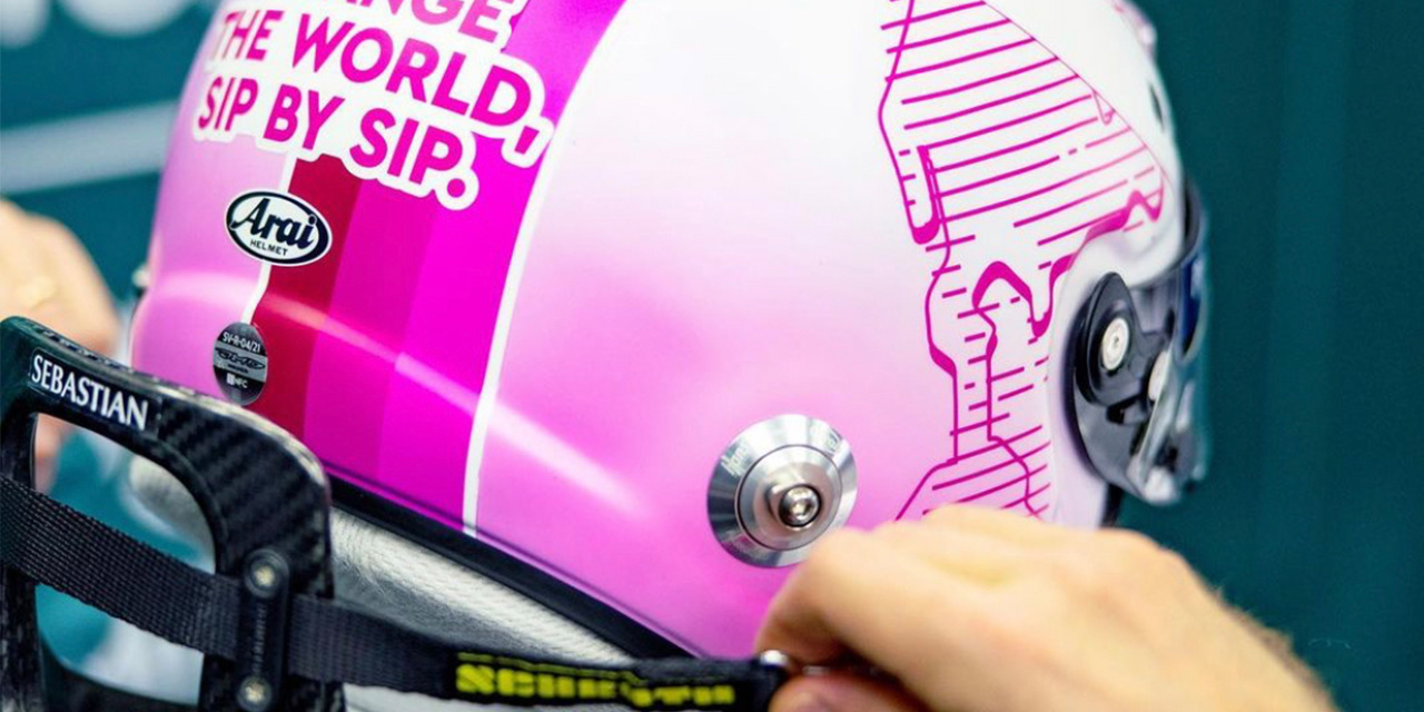 Sebastian Vettel, Ambassador BWT, Change the world, sip by sip, F1, casco, rosa, sport