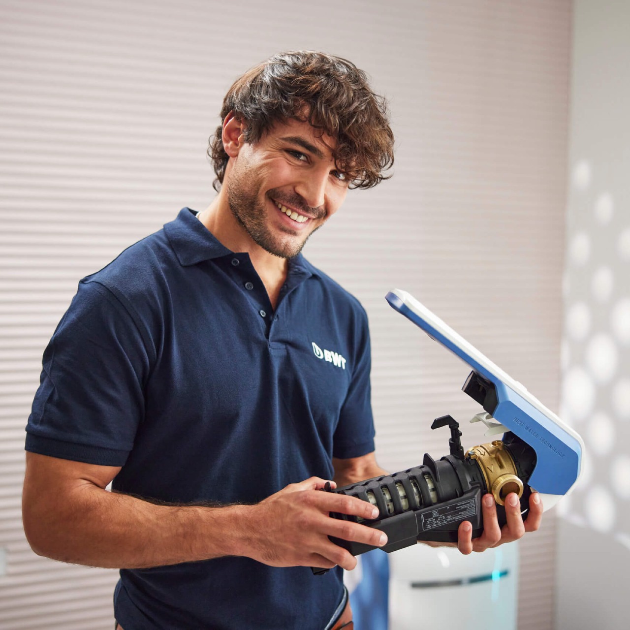 Installer with E1 filter