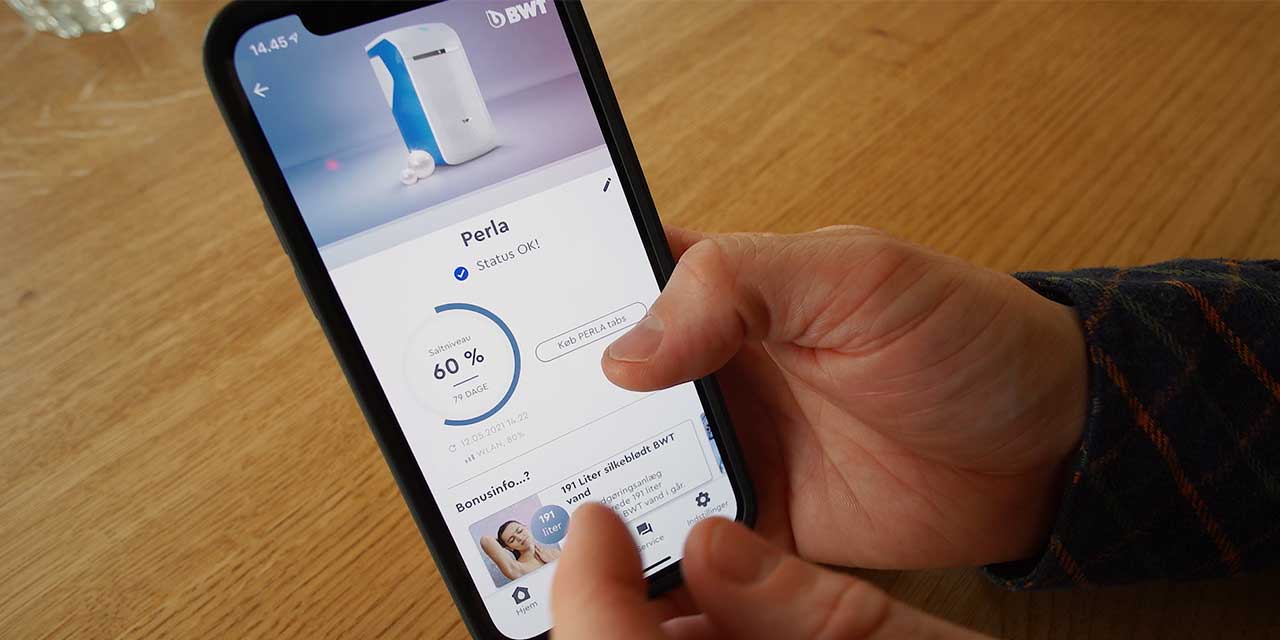 Rikke og Rasmus med PERLA app Rikke og Rasmus fikk installert et kalkfilter for å få kalkfritt vann
