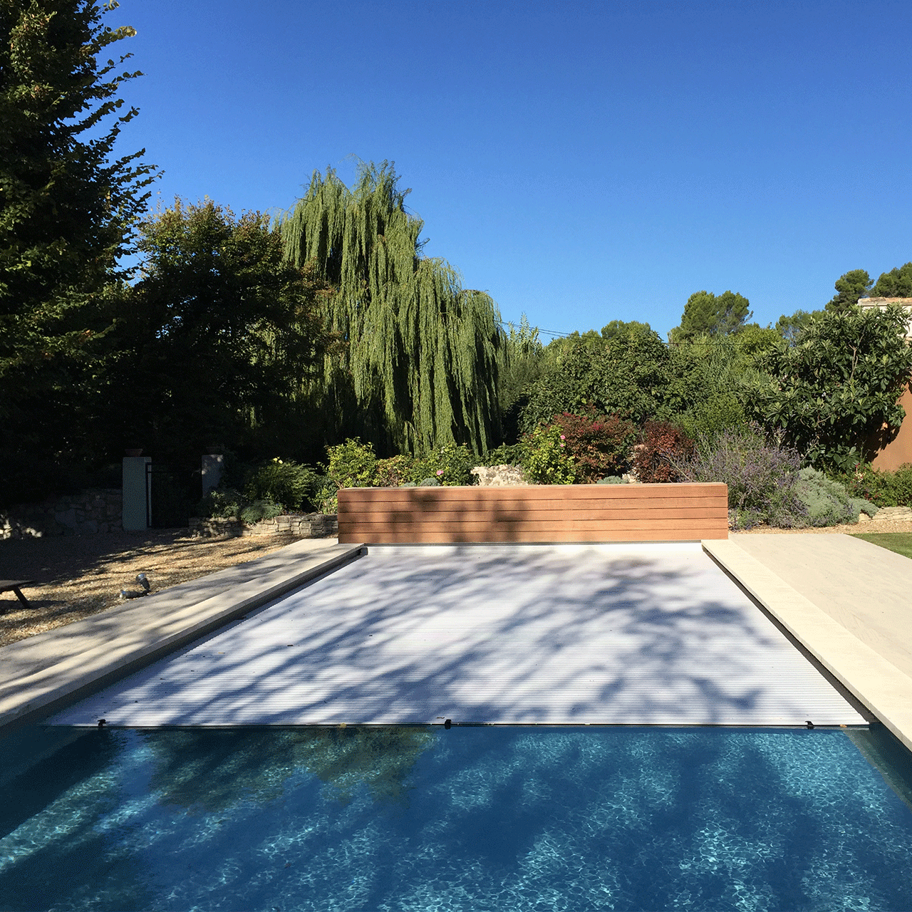 Antibes pool fra BWT pool 2 sqaure